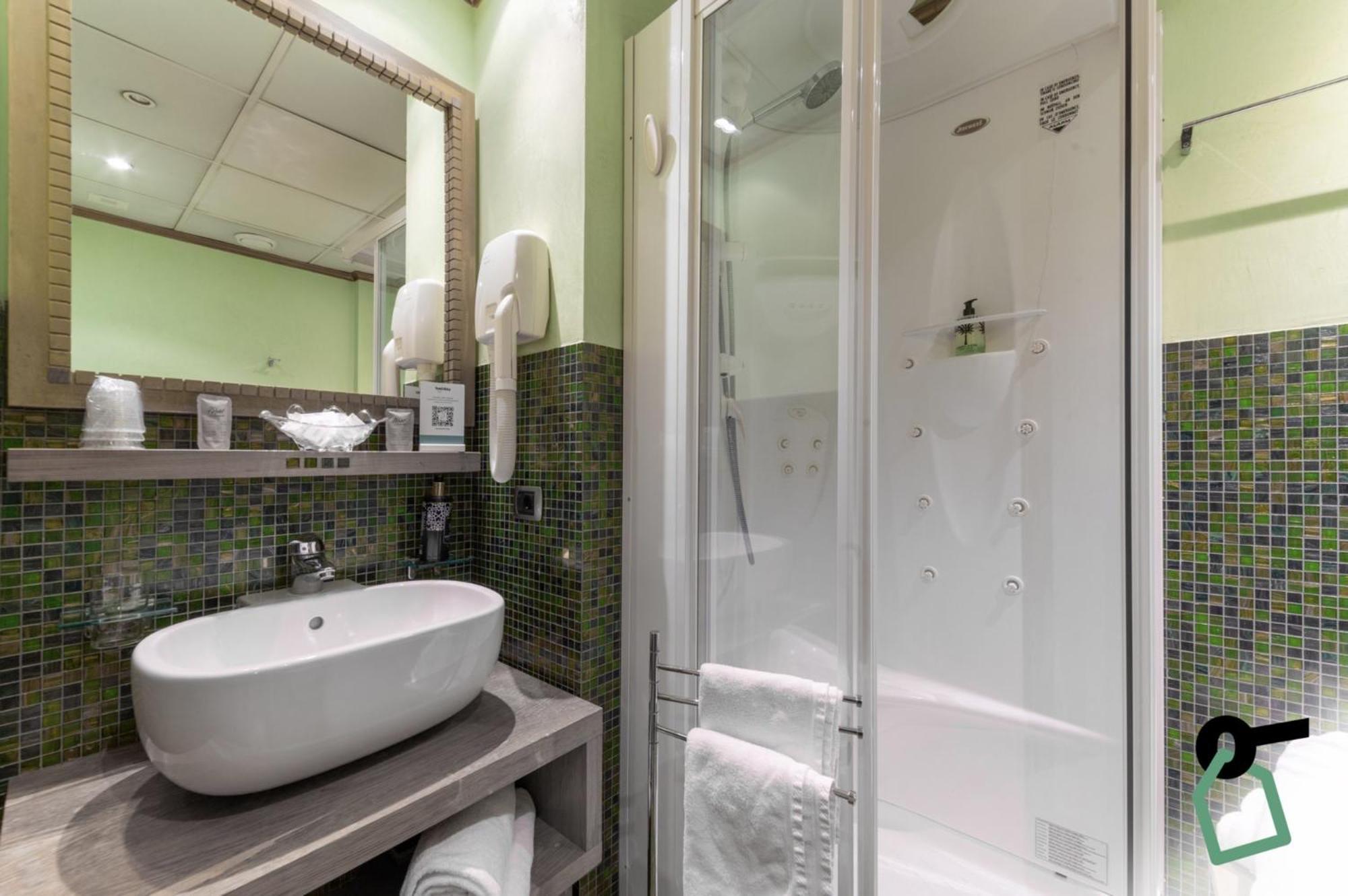 Hotiday Discovery - Residence Верона Экстерьер фото