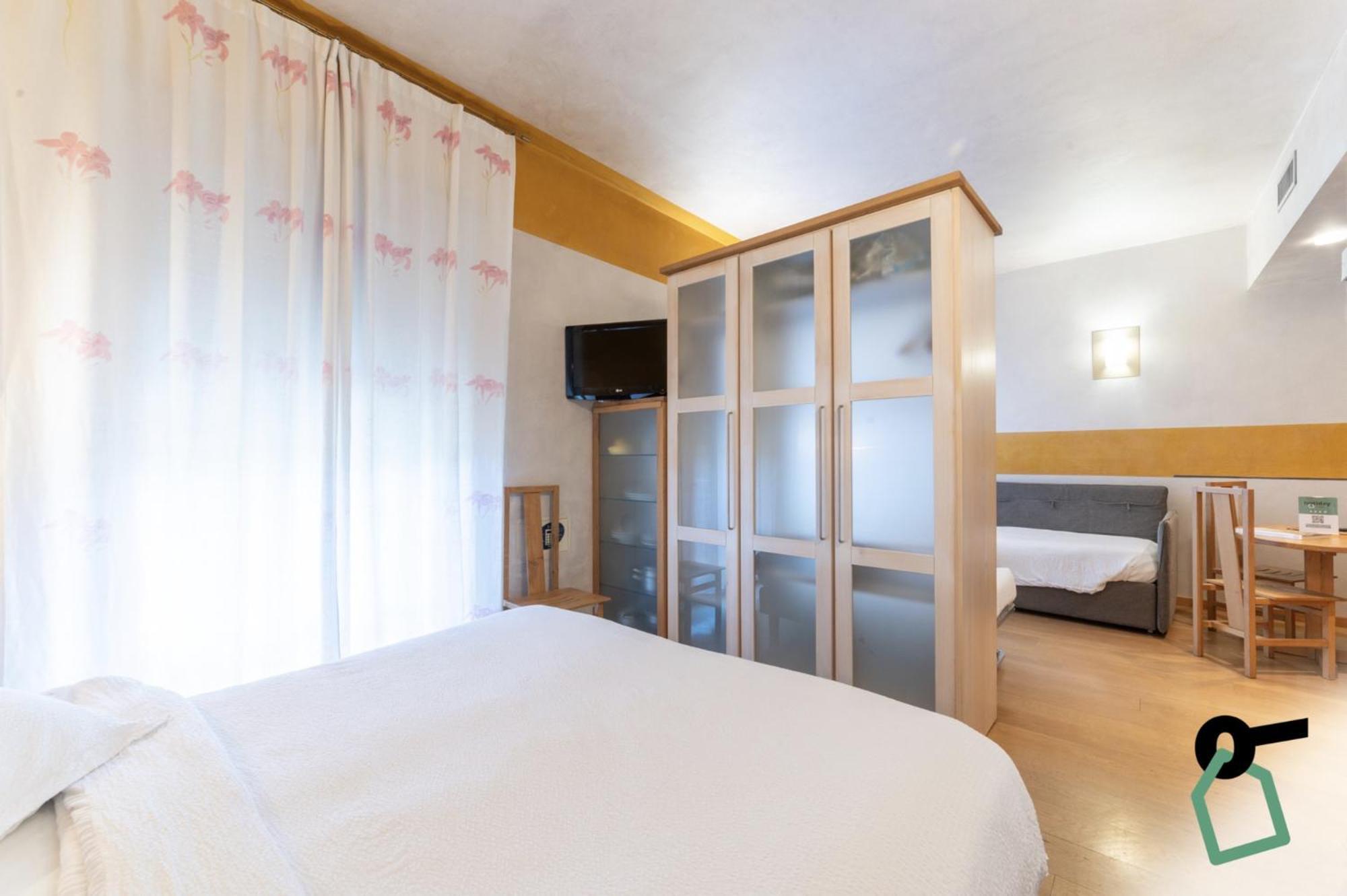 Hotiday Discovery - Residence Верона Экстерьер фото